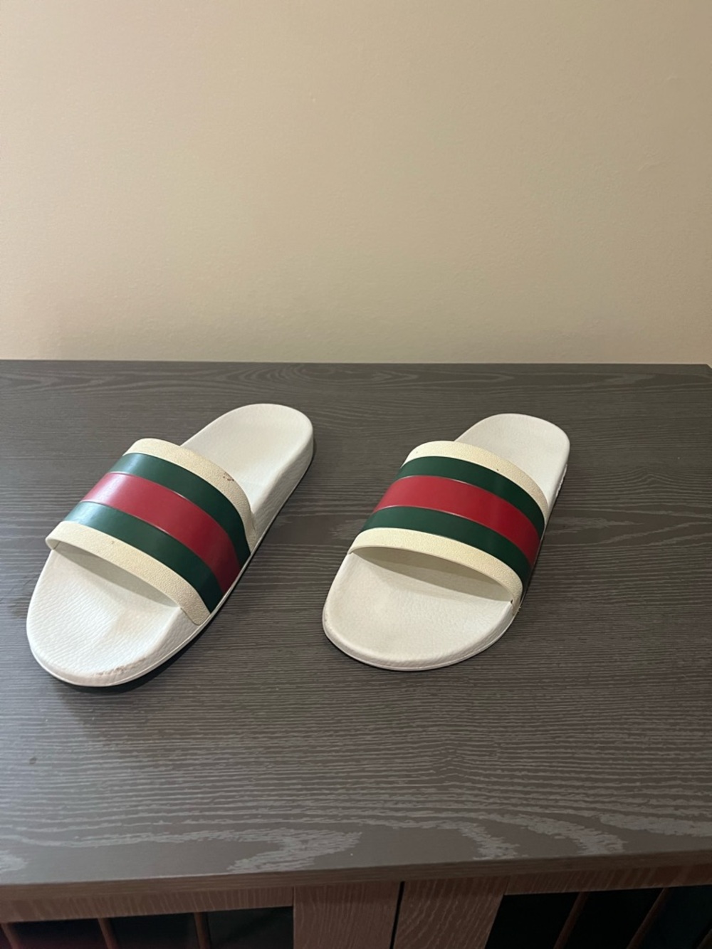 Gucci White Logo-Stamped Sole